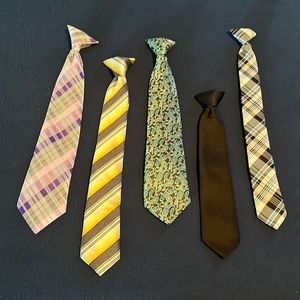 Kids Tie clips(Bill Blass,American exch excellent condition,size long37”/35”/30”